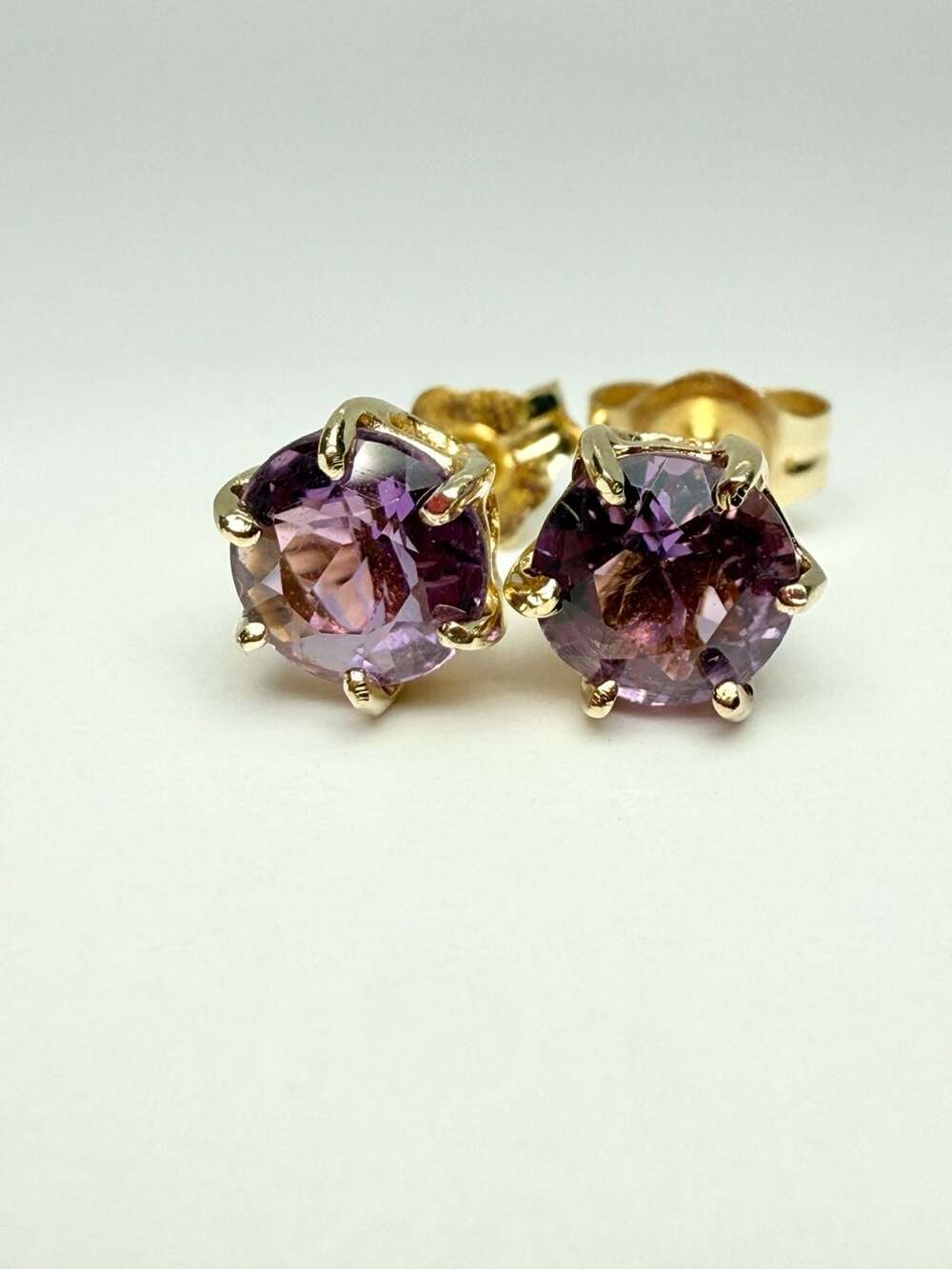 14K Solid Yellow Gold Amethyst Round Prong Stud Earrings Purple February